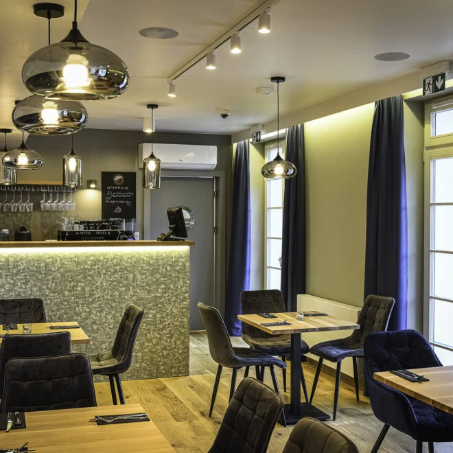 BISTRO B13